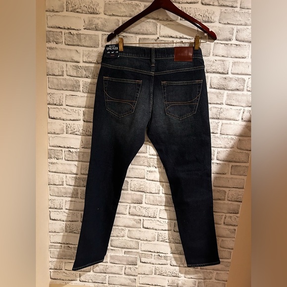 Hollister NWT Epic Flex Skinny Jeans Mens 30x30 W30 L30 Ripped Denim​​​ - Picture 5 of 5
